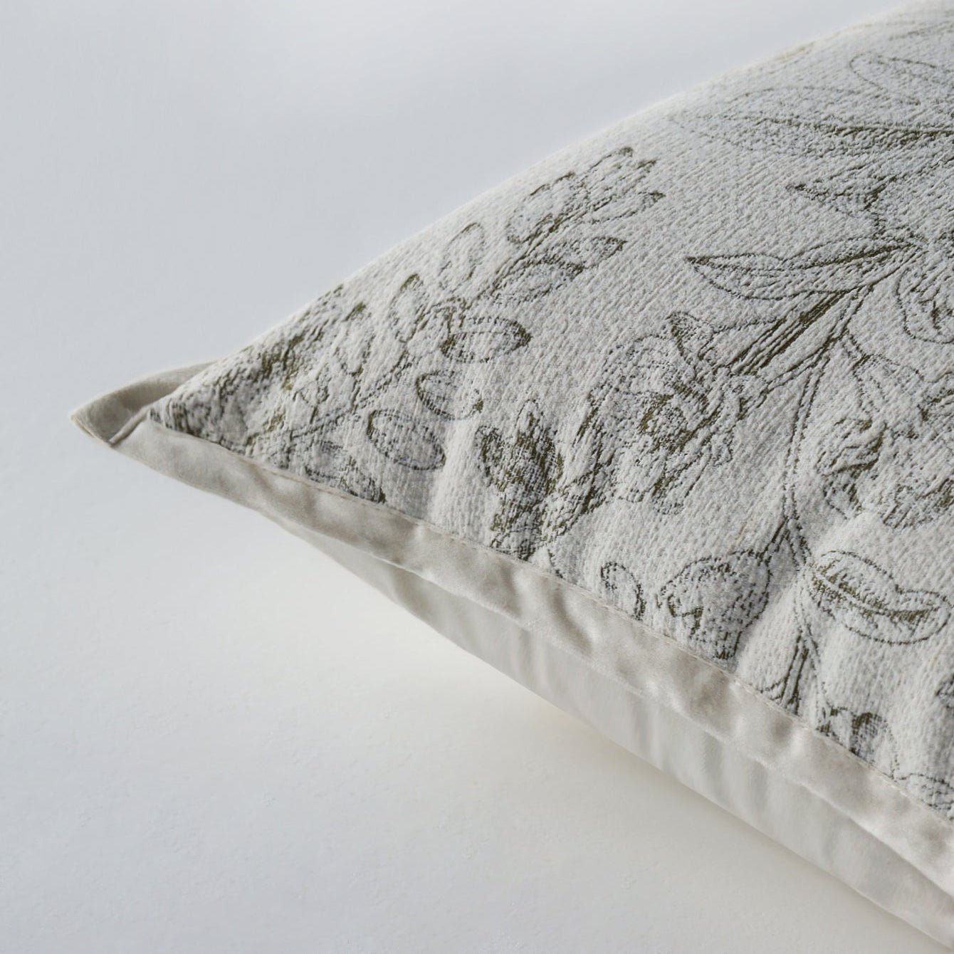 Pillow Cover - Magnolia | 18x18