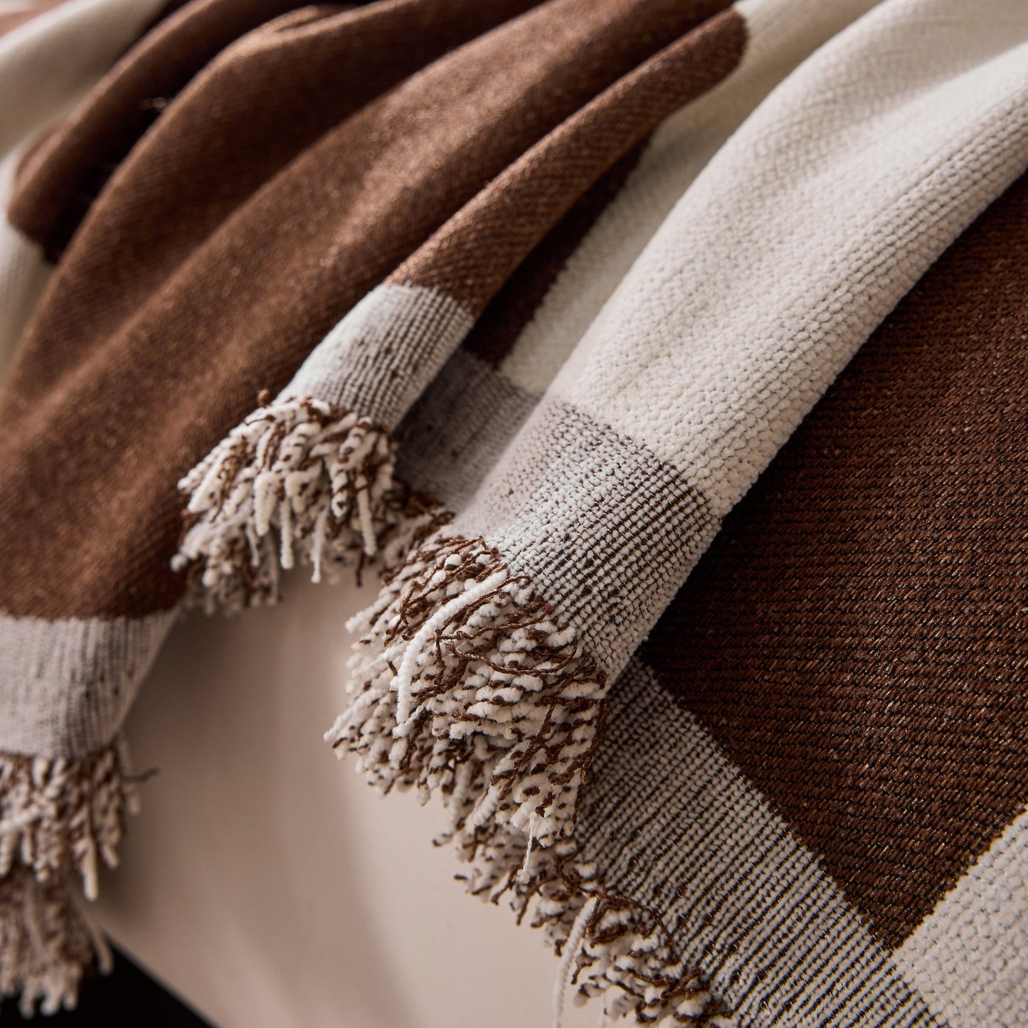 Magic Sofa Blanket - Ember Mono