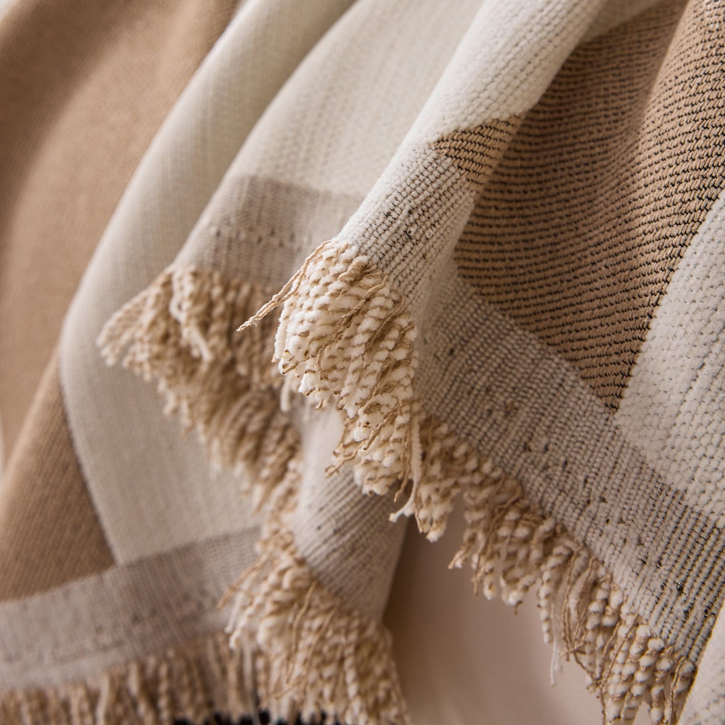 Magic Sofa Blanket - Ember Mono